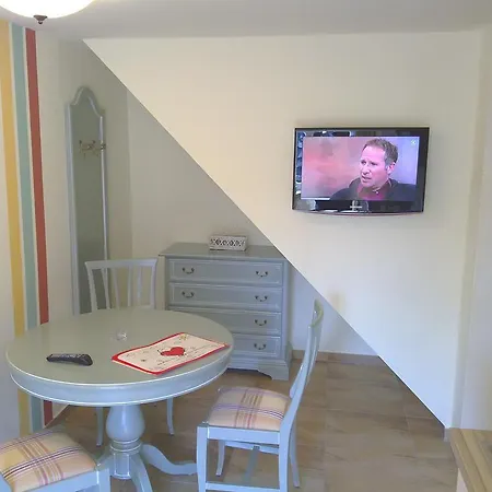 Apartmenthaus Hus Uebi By Rujana Binz Room photo