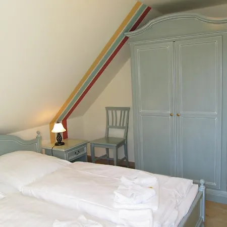 Apartmenthaus Hus Uebi By Rujana Binz Room photo