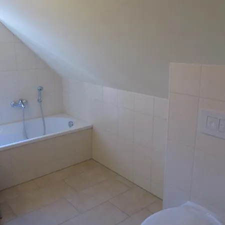 Apartmenthaus Hus Uebi By Rujana Binz Room photo