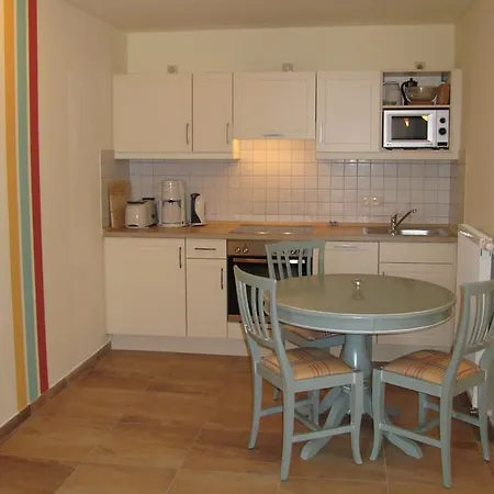 Apartmenthaus Hus Uebi By Rujana Binz Room photo