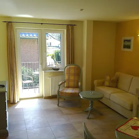 Apartmenthaus Hus Uebi By Rujana Binz Room photo
