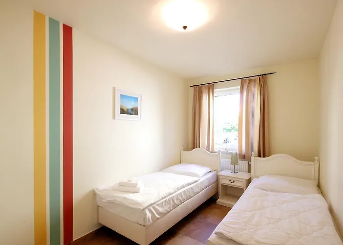Apartmenthaus Hus Übi by Rujana