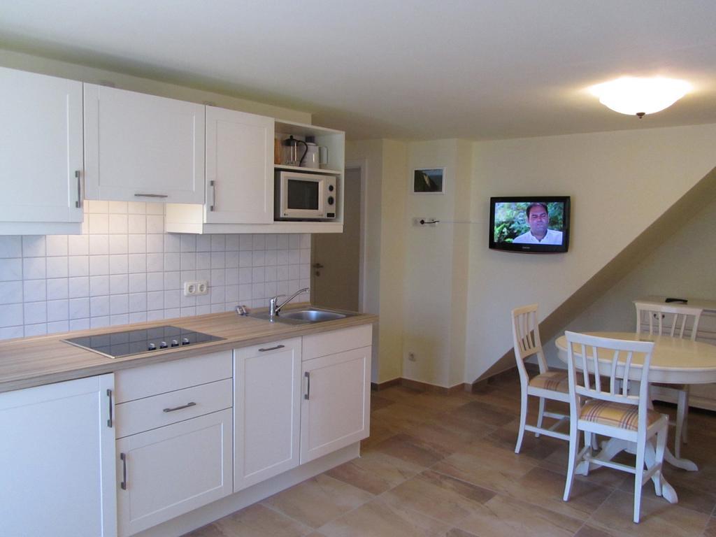 Apartmenthaus Hus Uebi By Rujana